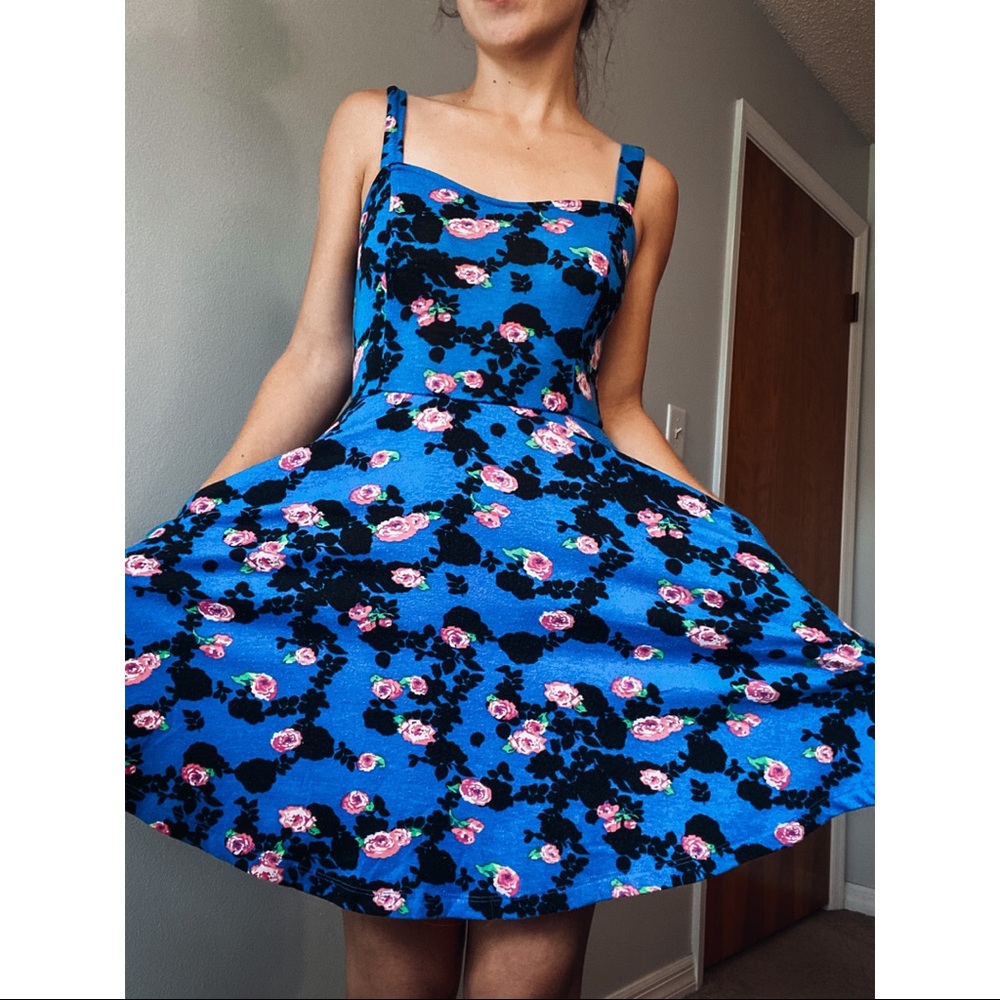 Floral Blue Dress with Pockets
